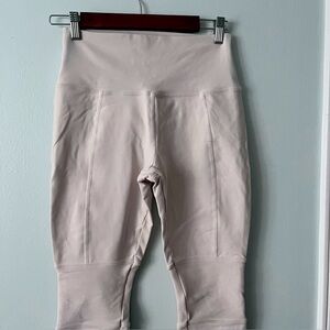 Alo yoga high waisted cream leggings